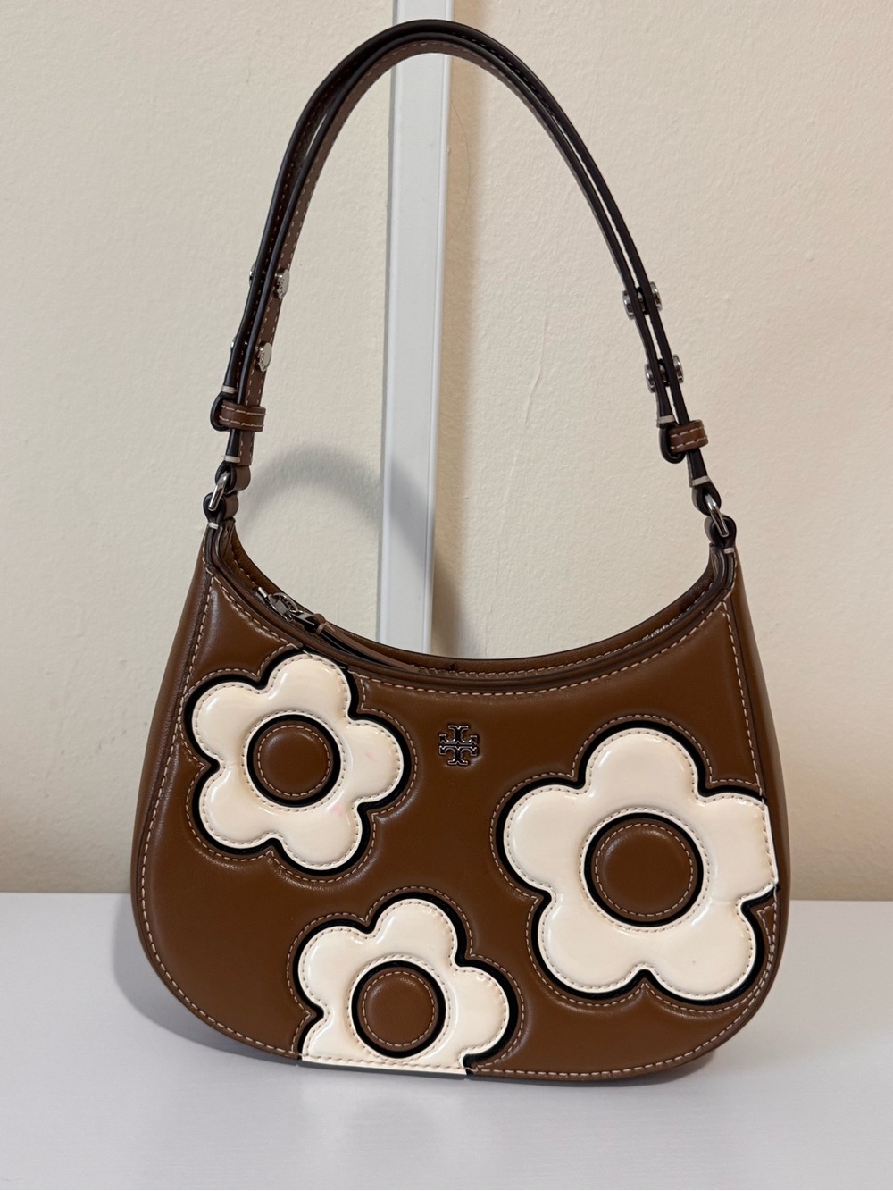Tory Burch Emerson Floral Applique Shoulder Bag - Picture 6 of 13